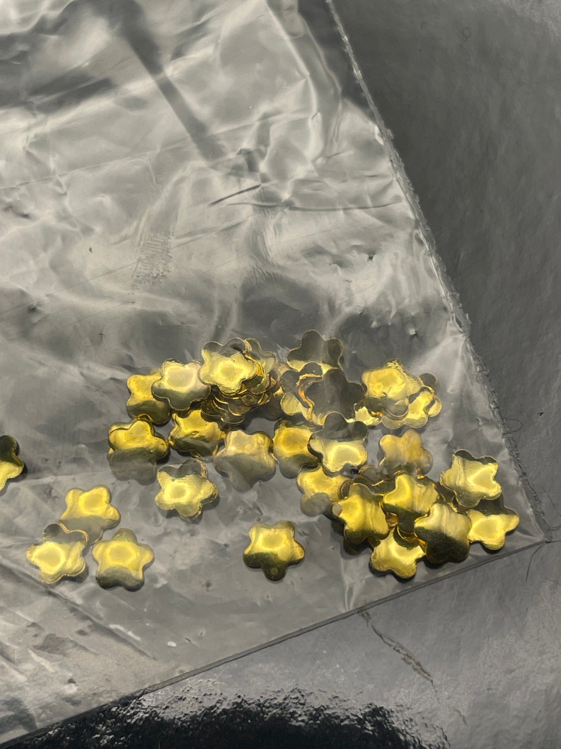 Medium Metal Stars/ Flowers