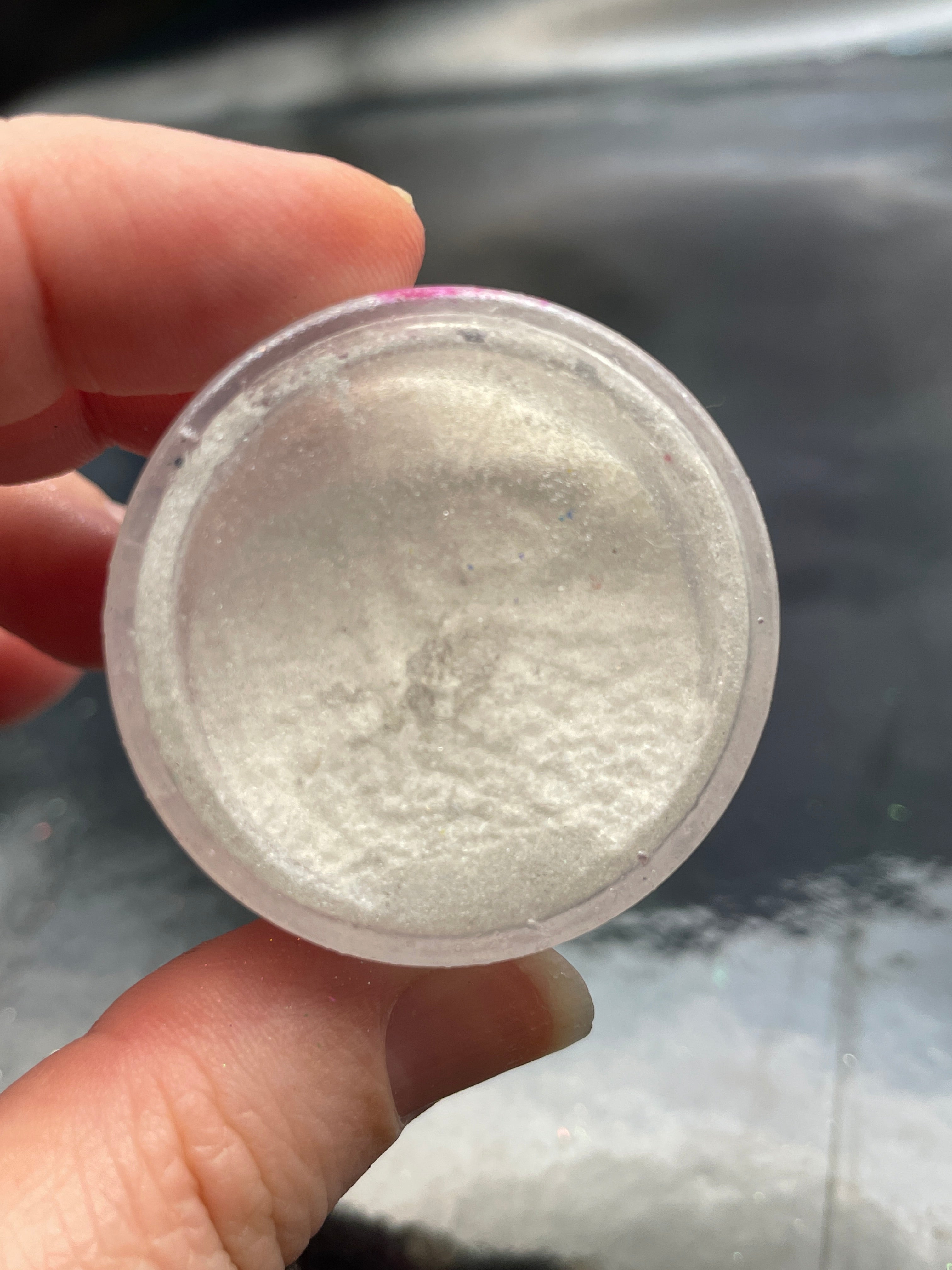 Snow Label Interference Powder