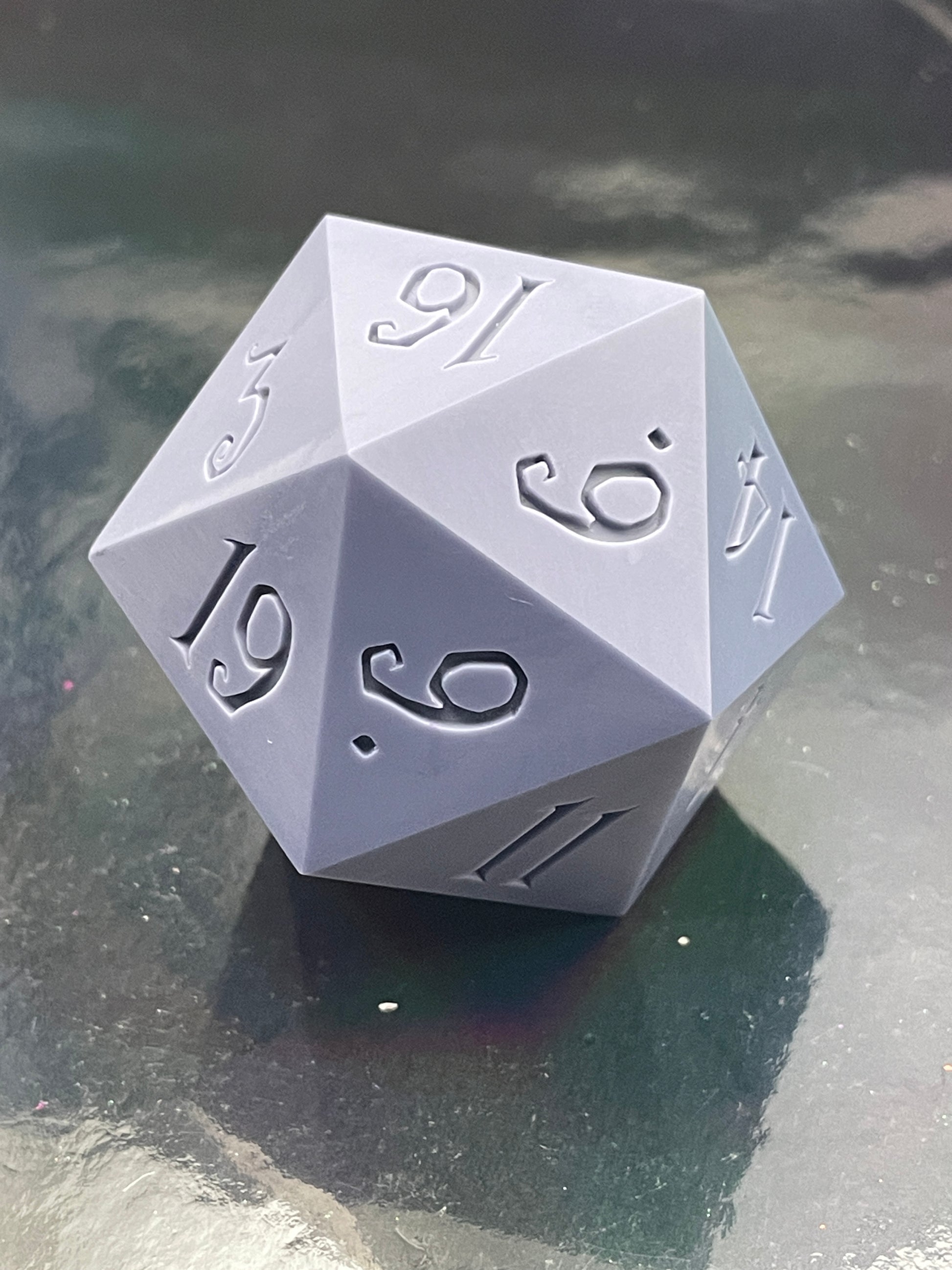 40mm Chonk D20 - Arkana Font